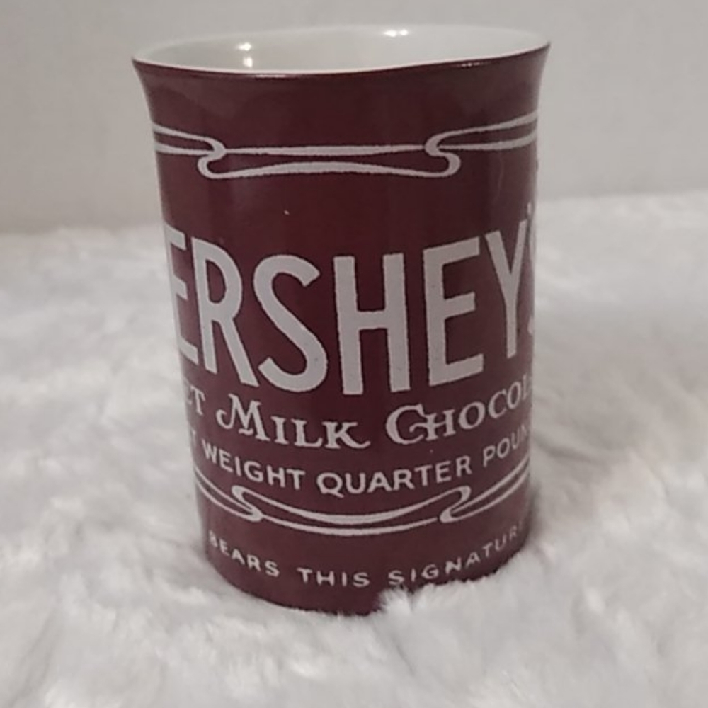 Hershey's iconic label 10 oz mug
